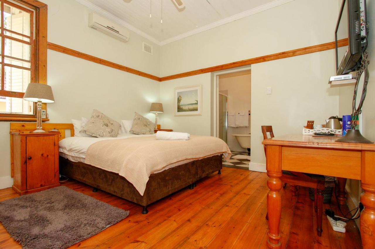 Coweys Corner Bed & Breakfast Durban Exterior photo