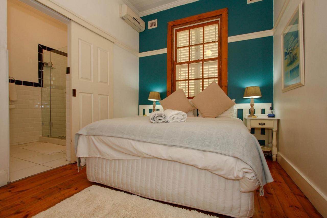 Coweys Corner Bed & Breakfast Durban Exterior photo
