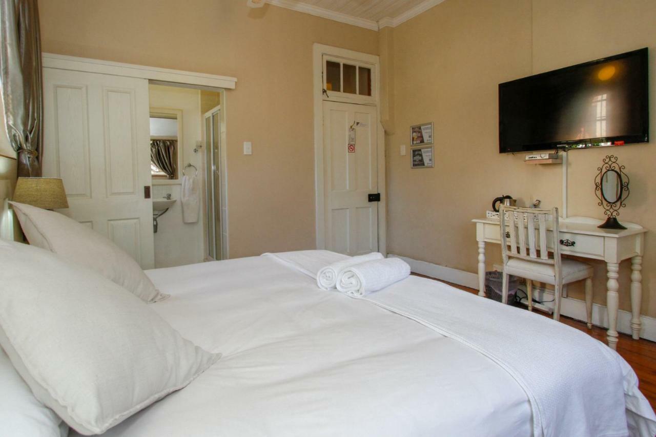 Coweys Corner Bed & Breakfast Durban Exterior photo