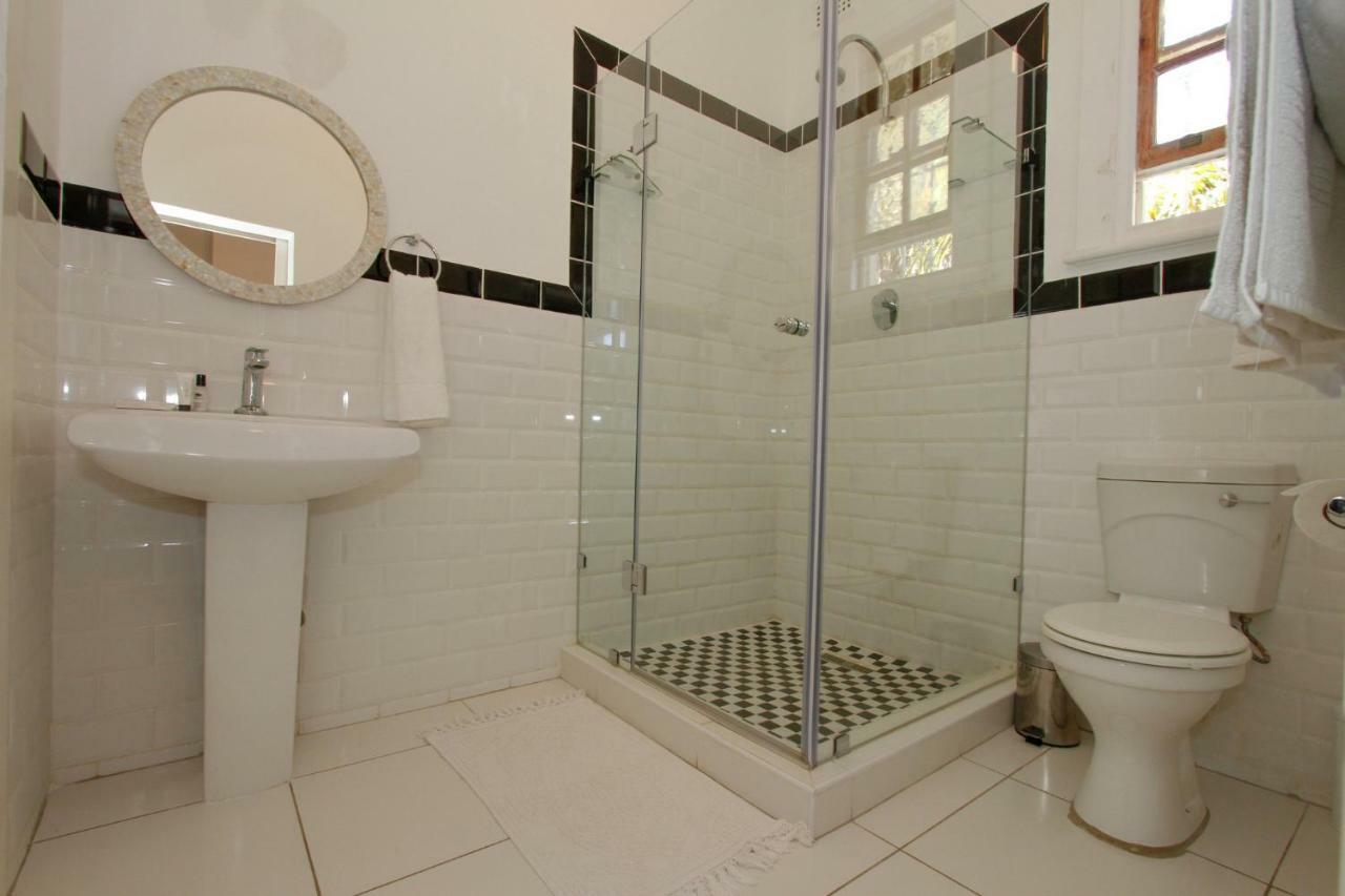 Coweys Corner Bed & Breakfast Durban Exterior photo