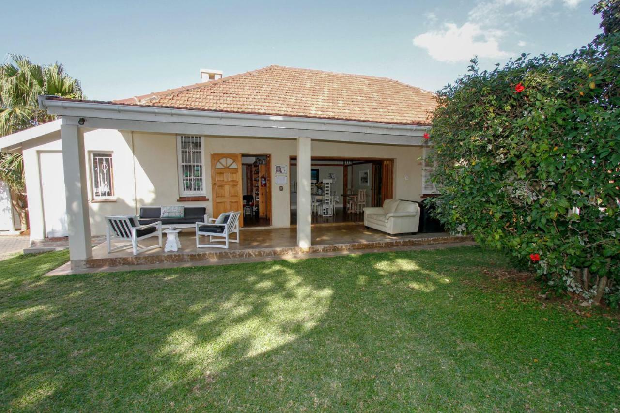 Coweys Corner Bed & Breakfast Durban Exterior photo
