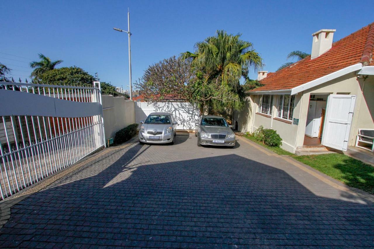 Coweys Corner Bed & Breakfast Durban Exterior photo