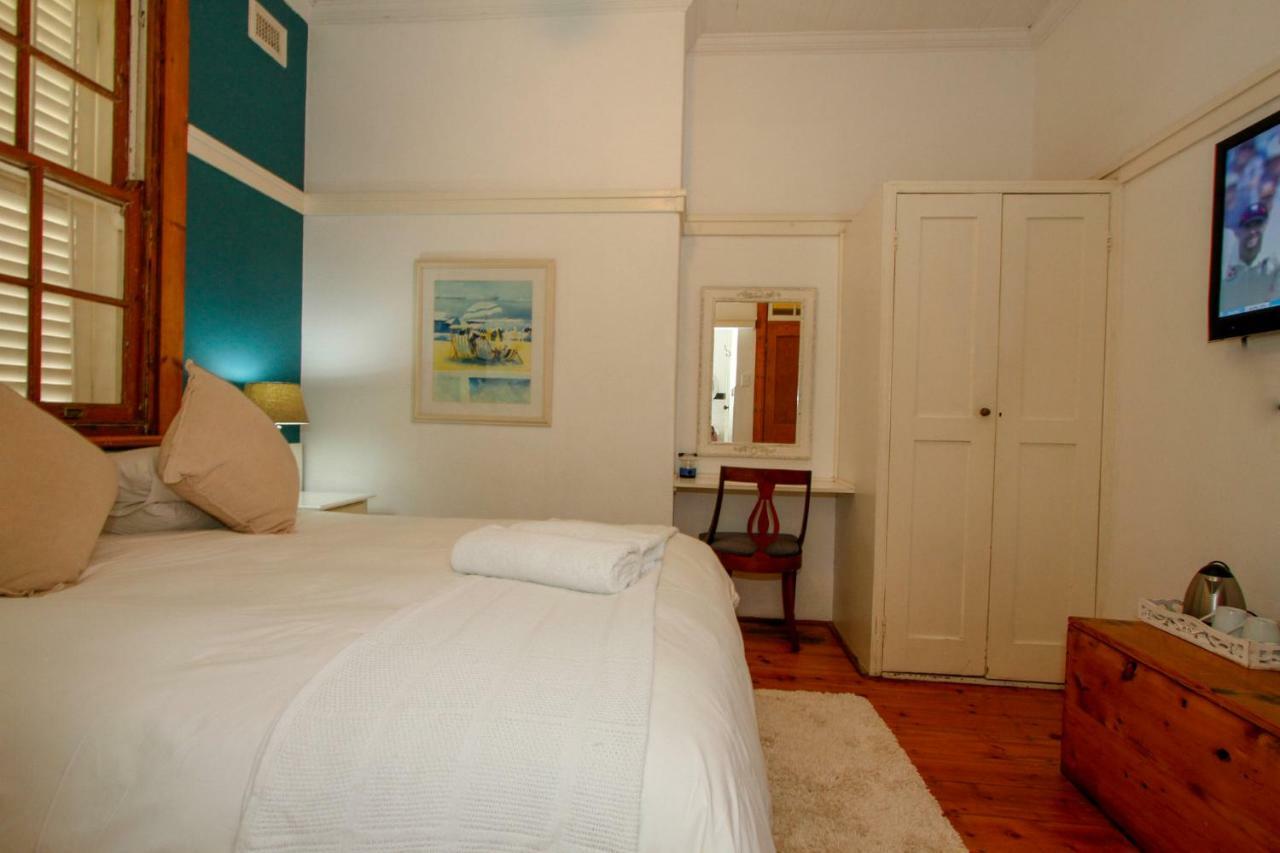 Coweys Corner Bed & Breakfast Durban Exterior photo