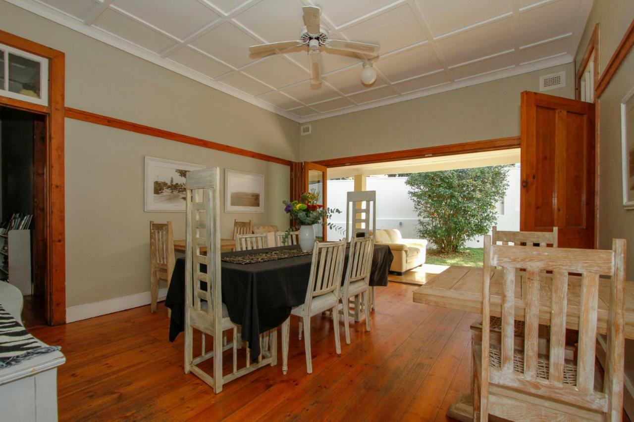 Coweys Corner Bed & Breakfast Durban Exterior photo